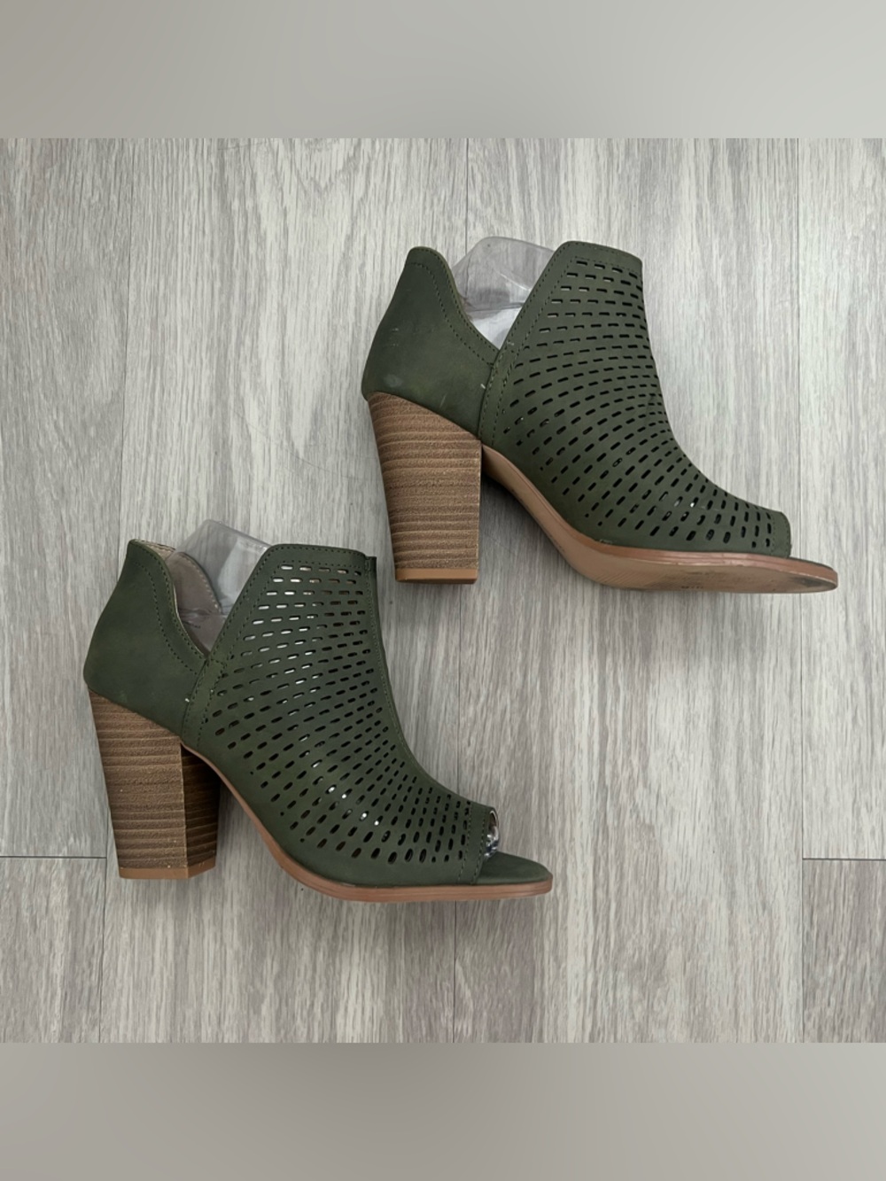 Restricted Olive Green Perforated Peep Toe Booties Block Heel Mules Size 7